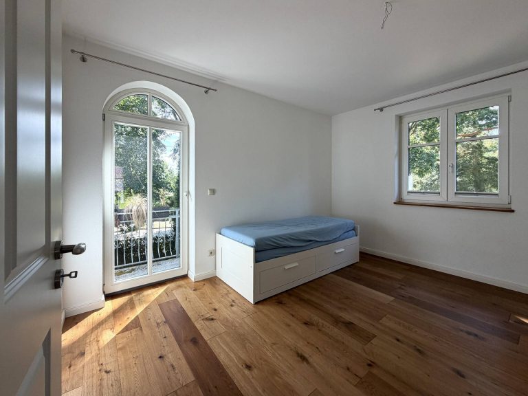 Immobilienangebot - Falkensee / Finkenkrug - Alle - Ein Zuhause für die Familie mit vielen Kindern! 
Großes Grundstück in ruhiger Lage Finkenkrug