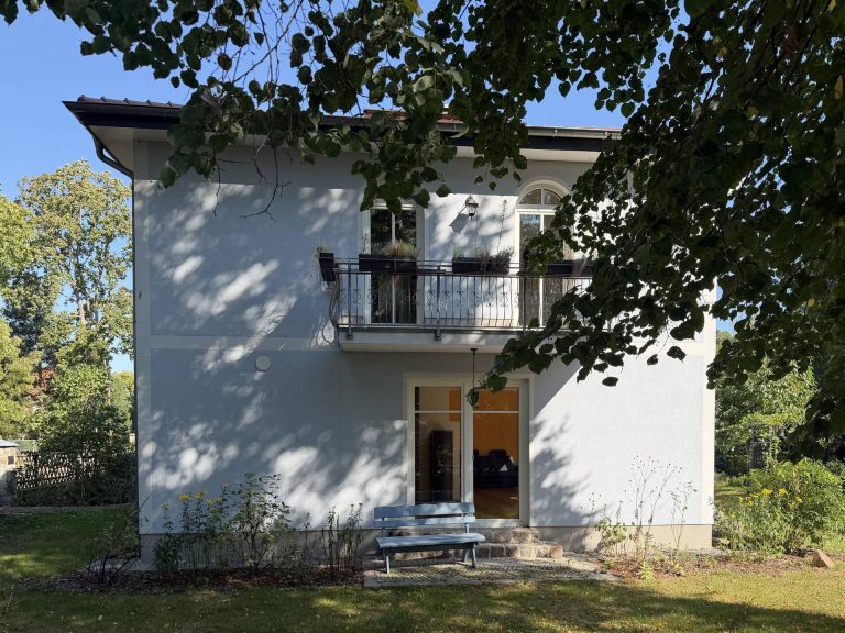 Immobilienangebot - Falkensee / Finkenkrug - Alle - Ein Zuhause für die Familie mit vielen Kindern! 
Großes Grundstück in ruhiger Lage Finkenkrug
