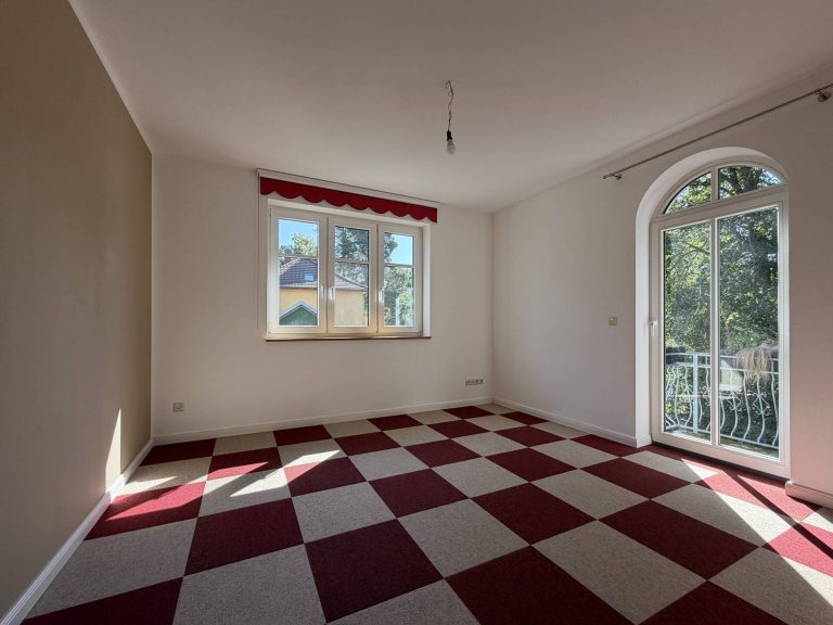 Immobilienangebot - Falkensee / Finkenkrug - Alle - Ein Zuhause für die Familie mit vielen Kindern! 
Großes Grundstück in ruhiger Lage Finkenkrug
