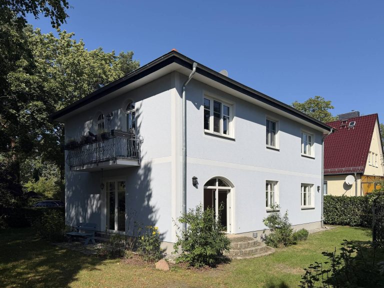 Immobilienangebot - Falkensee / Finkenkrug - Alle - Ein Zuhause für die Familie mit vielen Kindern! 
Großes Grundstück in ruhiger Lage Finkenkrug