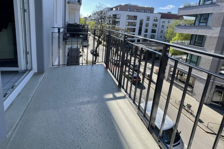 Immobilienangebot - Hamburg Winterhude - Alle - Winterhude: Stilvolle Gründerzeit-Wohnung mit Wohnküche und saniertem Balkon