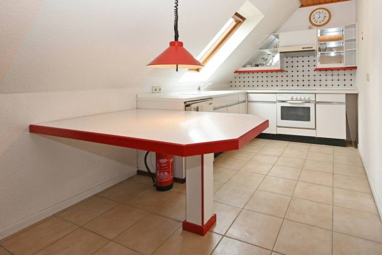 Immobilienangebot - Glinde - Alle - Traumhaftes Einfamilienhaus + Einliegerwohnung in begehrter Lage von Glinde mit schönem Grundstück.