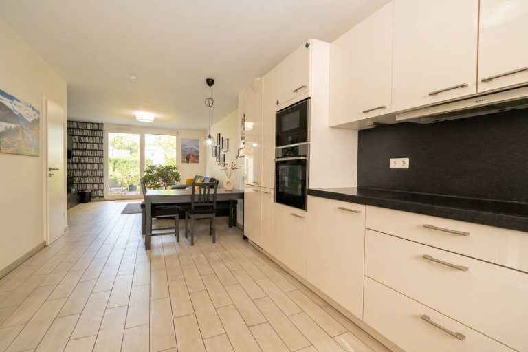 Immobilienangebot - Hamburg - Alle - Modernes, neuwertiges Mittelreihenhaus in Hamburg-Harburg, zentral u. ruhig gelegen mit Stellplatz!