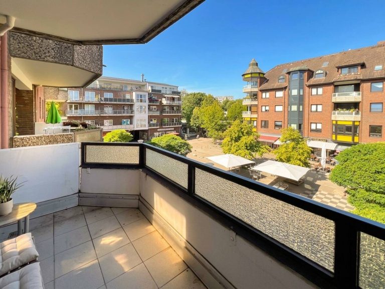 Immobilienangebot - Hamburg - Alle - Grün gelegen & gut versorgt | Eigentumswohnung mit zwei Zimmern, zwei Balkonen und TG-Stellplatz!