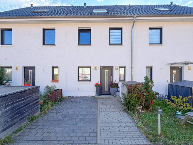 Immobilienangebot - Nuthetal - Alle - Modernes Reihenmittelhaus mit Garten in Nuthetal