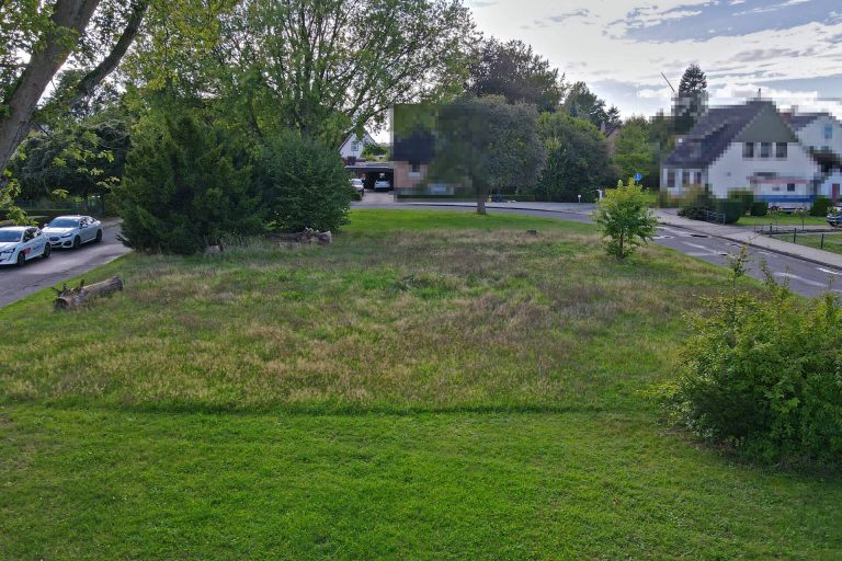 Immobilienangebot - Uetersen - Alle - Uetersen - Ruhiges Grundstück in Sackgassenlage für 8 Wohneinheiten