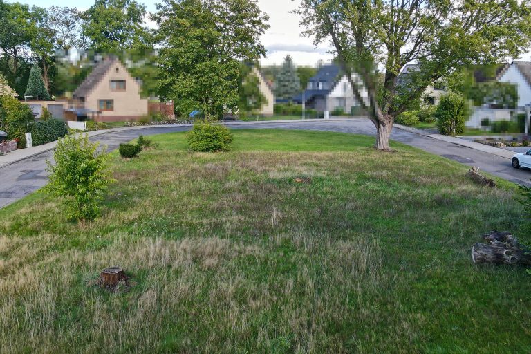 Immobilienangebot - Uetersen - Alle - Uetersen - Ruhiges Grundstück in Sackgassenlage für 8 Wohneinheiten