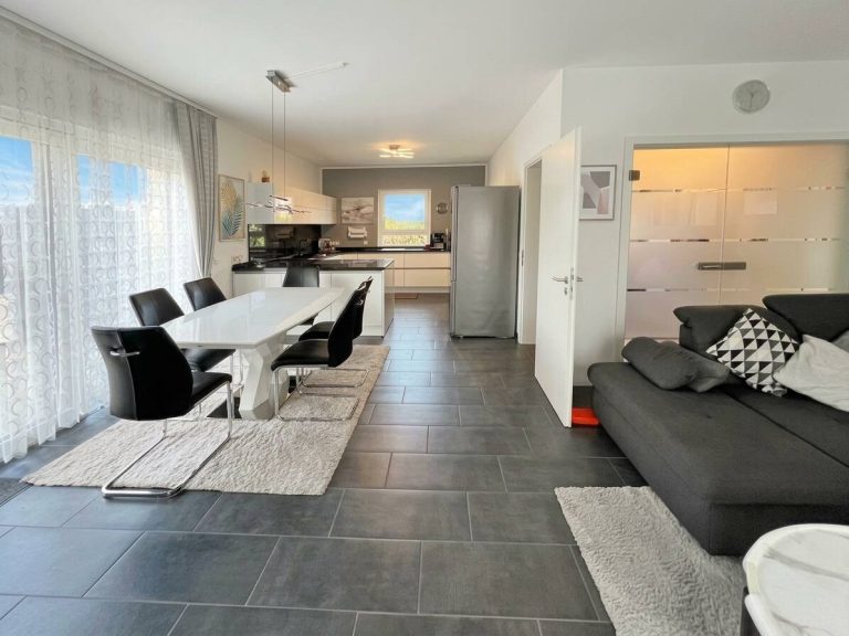 Immobilienangebot - Stapelfeld - Alle - Stapelfeld bei Rahlstedt | Energieeffizientes & modernes Einfamilienhaus aus dem Jahr 2018