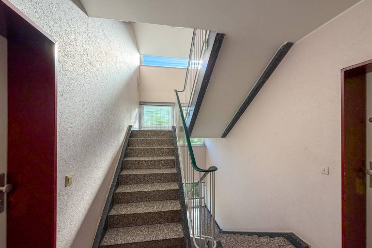 Immobilienangebot - Bargteheide - Alle - Modernisiert, hell und zentral – großzügige 2-Zimmer-Wohnung plus Garage in Bargteheide