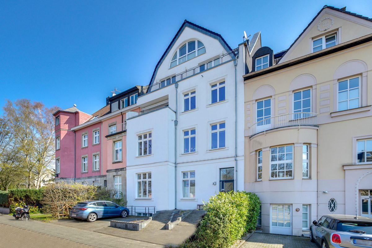Immobilienangebot - Aachen - Alle - Prachtvolle Altbauwohnung in bester Südviertellage mit Garten und Doppelgarage