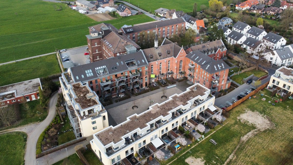 Immobilienangebot - Aachen - Alle - Historie trifft Moderne - Leben und Wohnen in den Raphaelshöfen