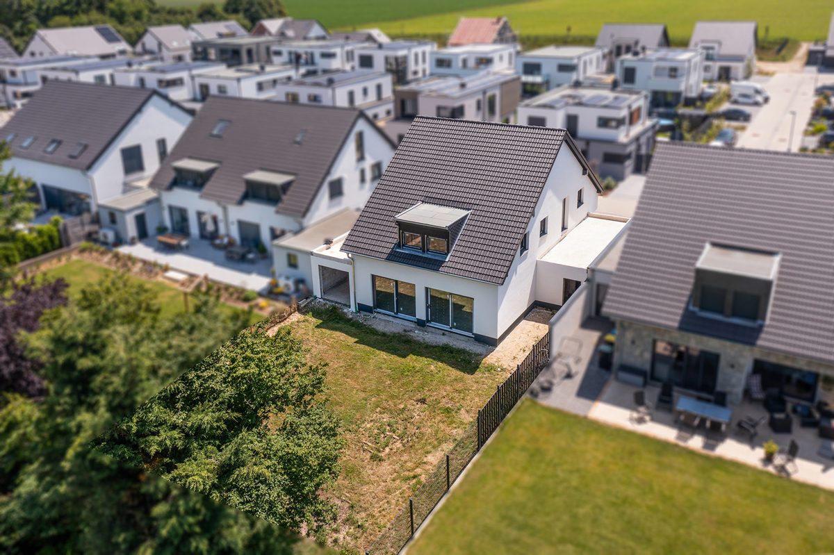 Immobilienangebot - Eschweiler / Sankt Jöris - Alle - Neubau in Eschweiler-St. Jöris - Traumhaftes Familienleben am Golfplatz