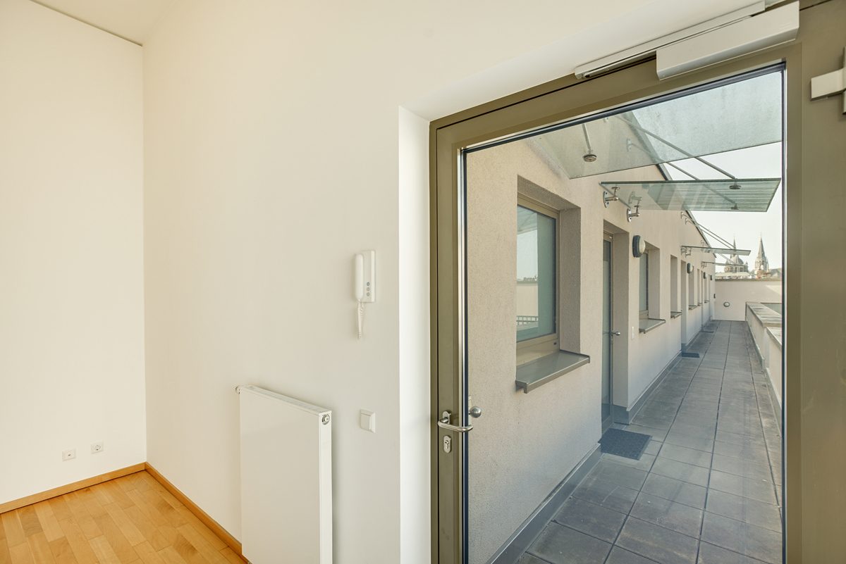 Immobilienangebot - Aachen - Alle - Stylische 4 Zimmer Wohnung mit individuell nutzbaren Balkonen in zentraler Innenstadtlage