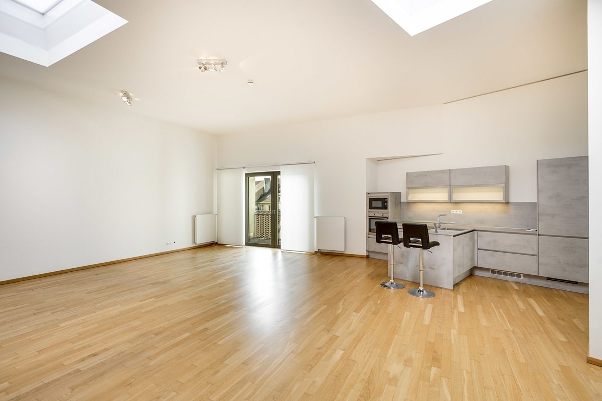 Immobilienangebot - Aachen - Alle - Stylische 4 Zimmer Wohnung mit individuell nutzbaren Balkonen in zentraler Innenstadtlage