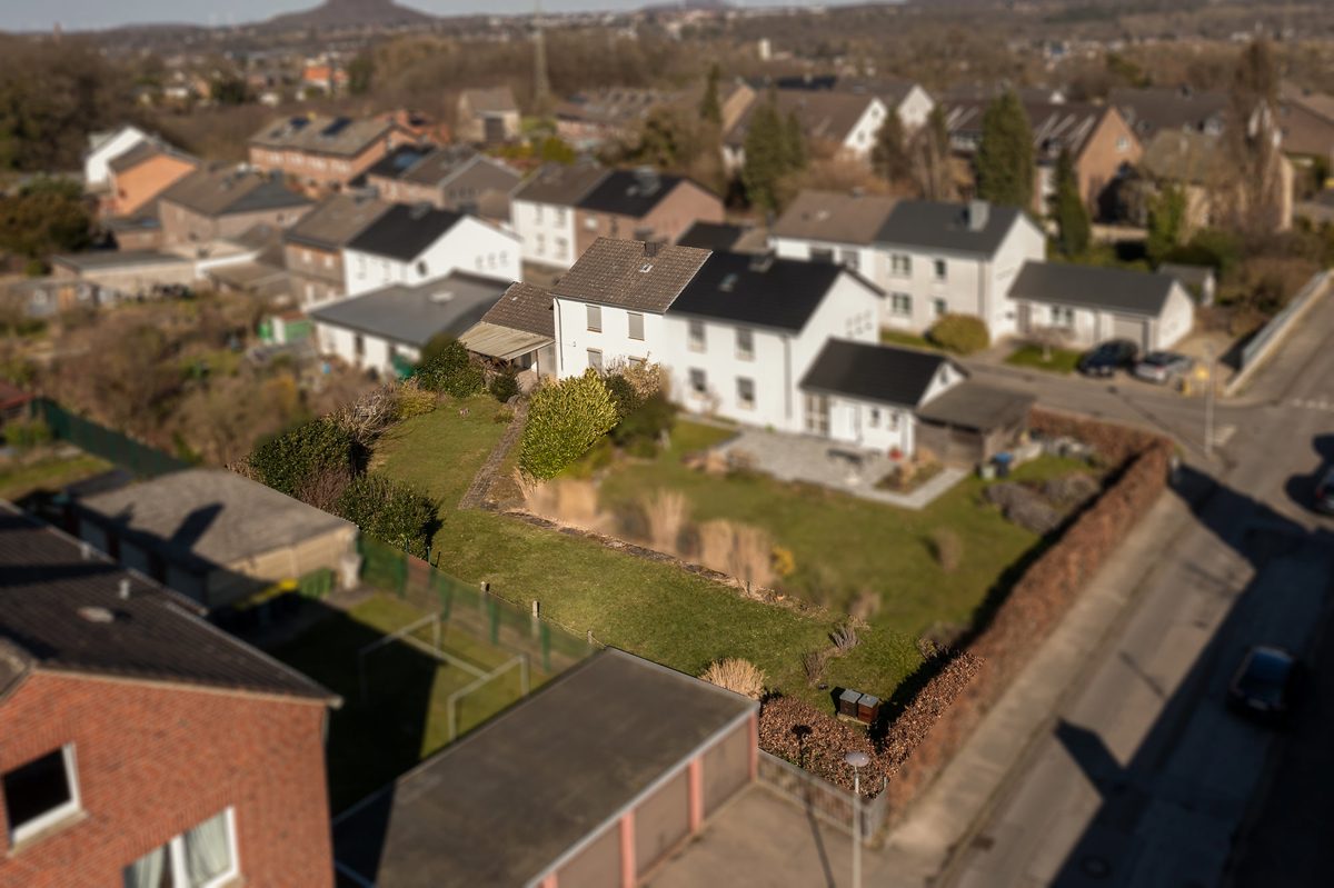 Immobilienangebot - Herzogenrath - Alle - Charmante Doppelhaushälfte in verkehrsberuhigter Lage von Herzogenrath-Straß