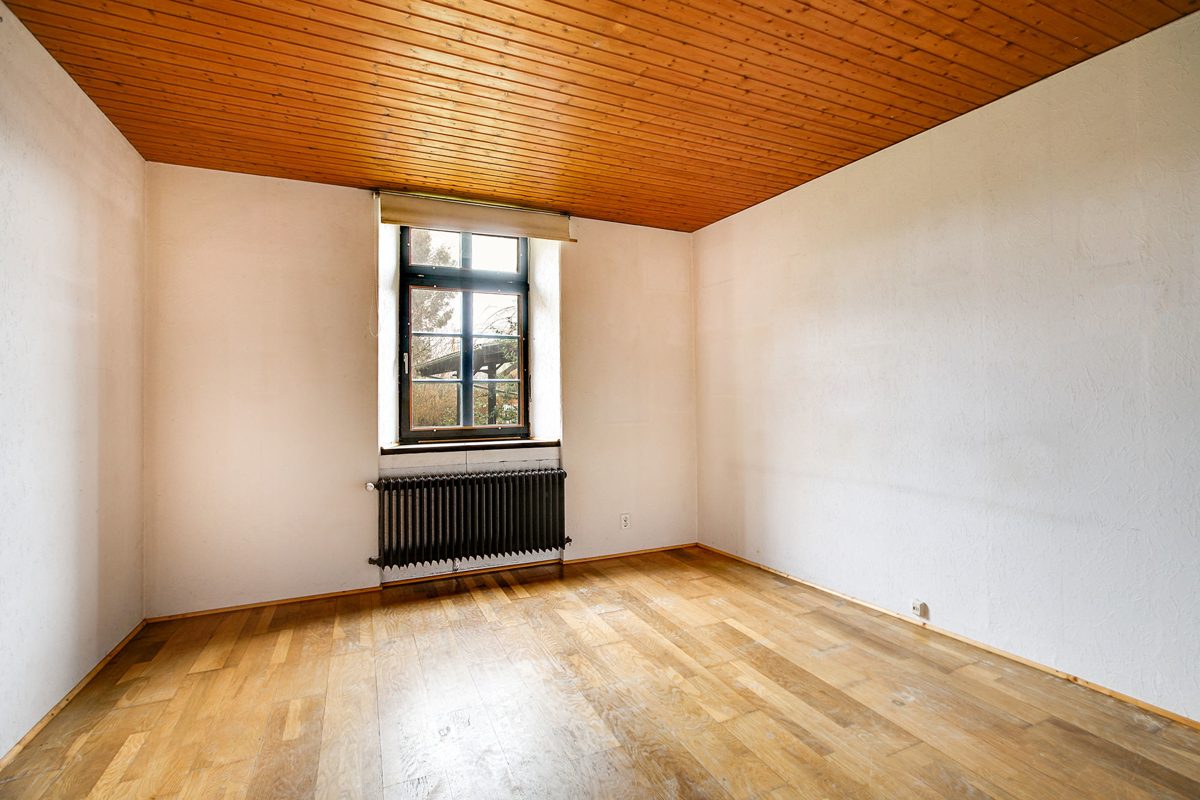 Immobilienangebot - Niederzier - Alle - Bauernhaus mit Hofcharakter und Einliegerwohnung auf großzügigem Grundstück in Niederzier