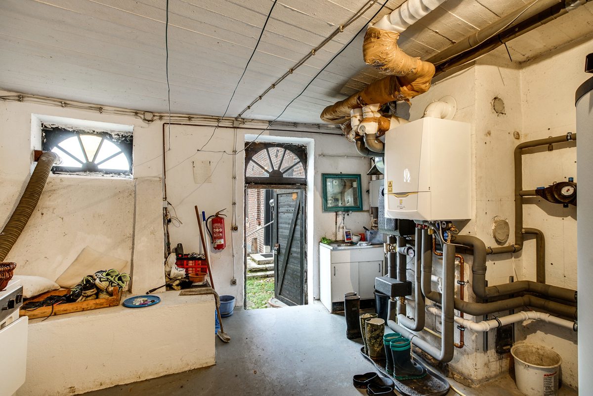 Immobilienangebot - Niederzier - Alle - Bauernhaus mit Hofcharakter und Einliegerwohnung auf großzügigem Grundstück in Niederzier