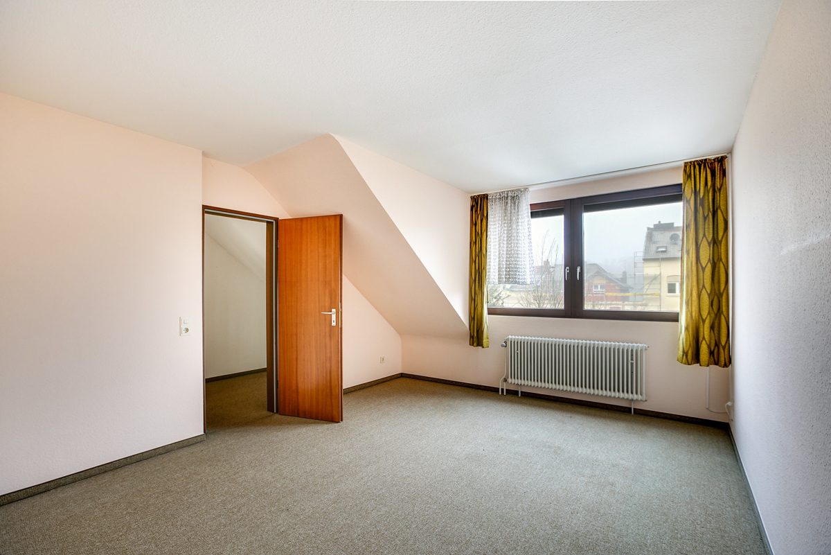 Immobilienangebot - Stolberg (Rheinland) / Atsch - Alle - Charmantes Splitlevelhaus in zweiter Wohnreihe | Stolberg-Atsch