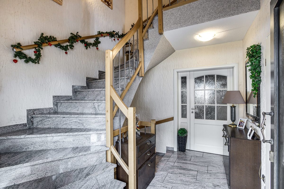 Immobilienangebot - Alsdorf - Alle - Energieeffizientes, familienfreundliches Ein-/ Zweifamilienhaus in beliebter Wohnlage von Alsdorf