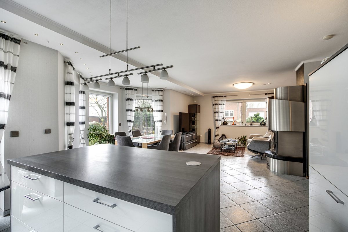Immobilienangebot - Alsdorf - Alle - Energieeffizientes, familienfreundliches Ein-/ Zweifamilienhaus in beliebter Wohnlage von Alsdorf