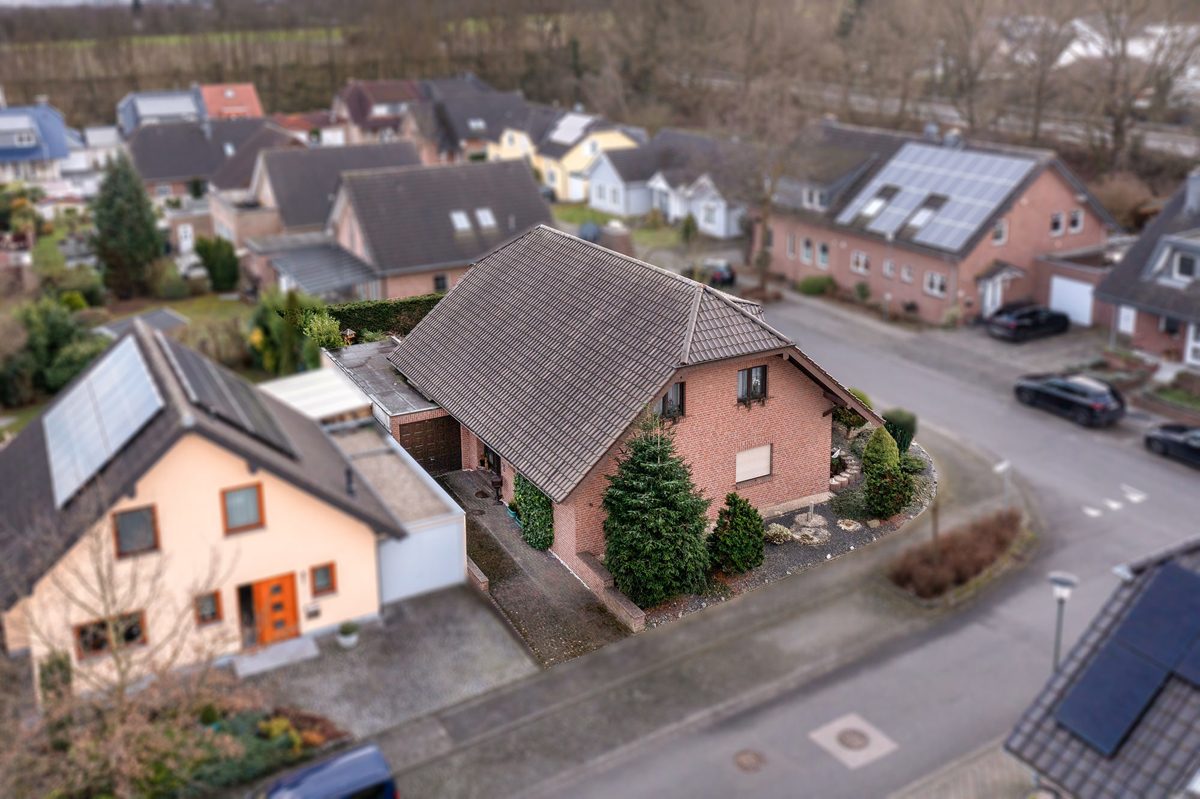 Immobilienangebot - Alsdorf - Alle - Energieeffizientes, familienfreundliches Ein-/ Zweifamilienhaus in beliebter Wohnlage von Alsdorf