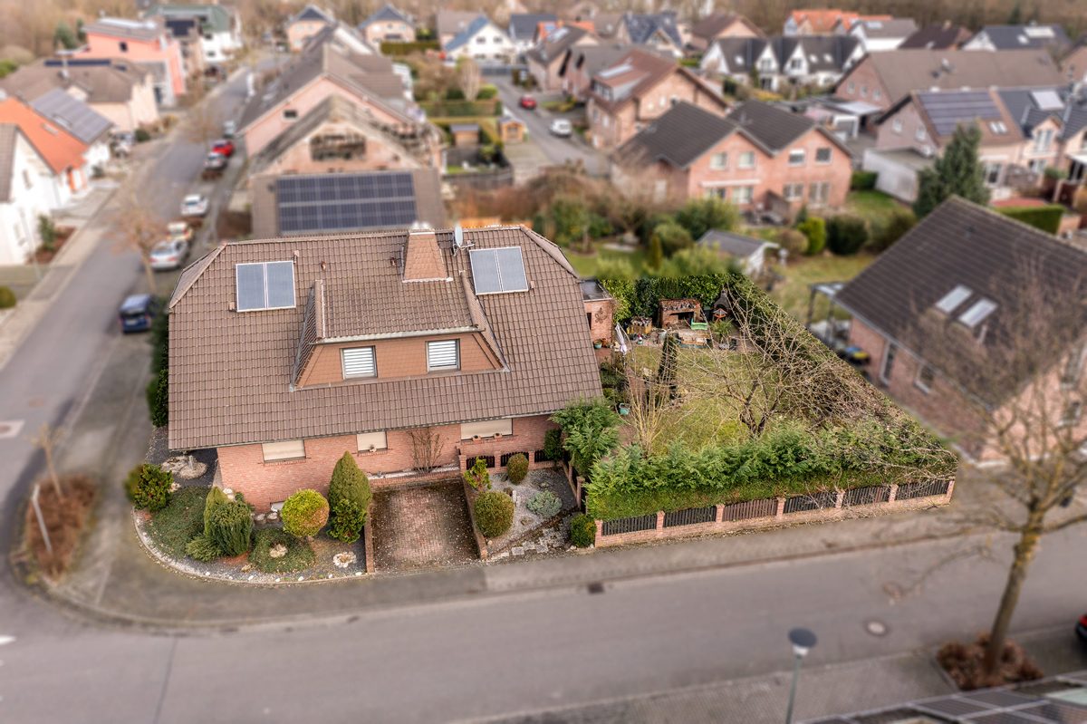 Immobilienangebot - Alsdorf - Alle - Energieeffizientes, familienfreundliches Ein-/ Zweifamilienhaus in beliebter Wohnlage von Alsdorf