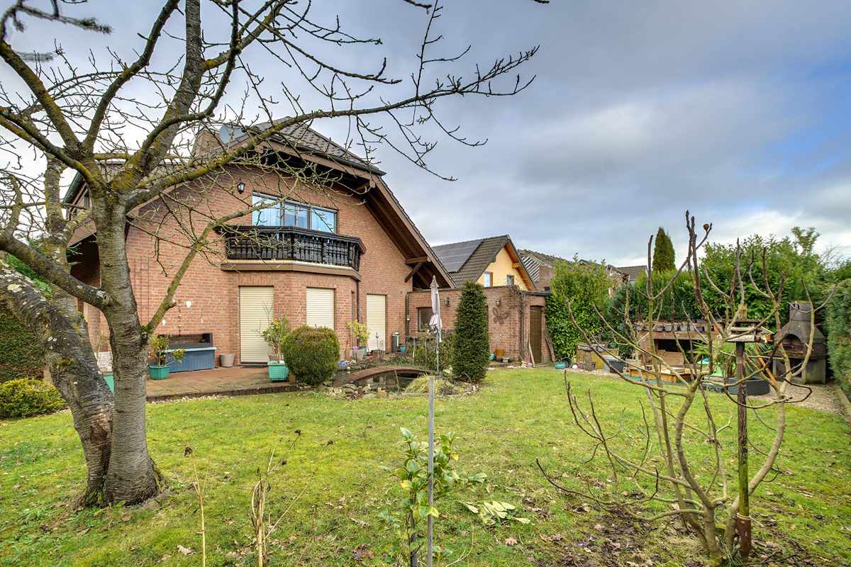Immobilienangebot - Alsdorf - Alle - Energieeffizientes, familienfreundliches Ein-/ Zweifamilienhaus in beliebter Wohnlage von Alsdorf