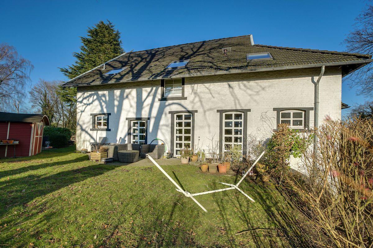 Immobilienangebot - Aachen - Alle - Traumhaftes Haus in exklusiver Alleinlage – Historischer Charme trifft moderne Vielseitigkeit