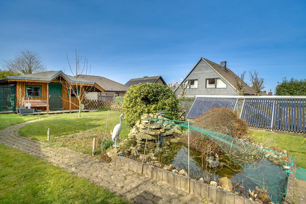 Immobilienangebot - Eschweiler - Alle - Attraktives Zweifamilienhaus mit Einliegerwohnung in familienfreundlicher Lage