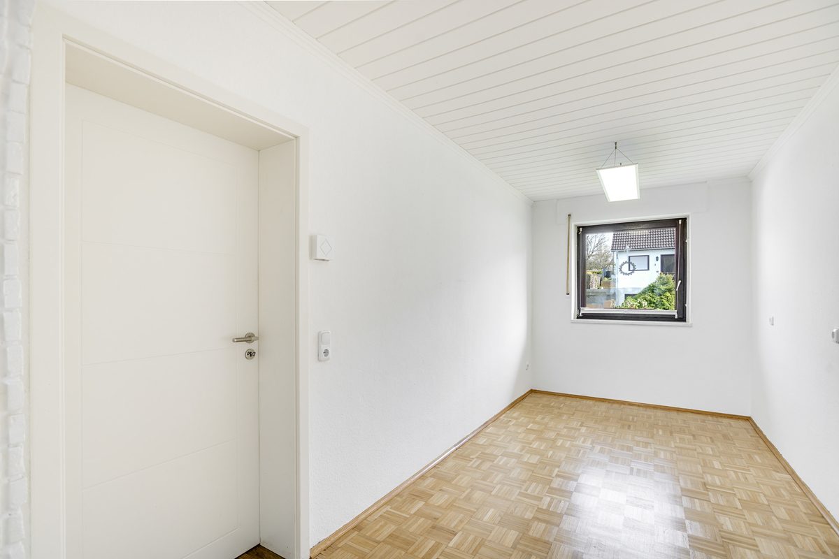 Immobilienangebot - Eschweiler - Alle - Attraktives Zweifamilienhaus mit Einliegerwohnung in familienfreundlicher Lage