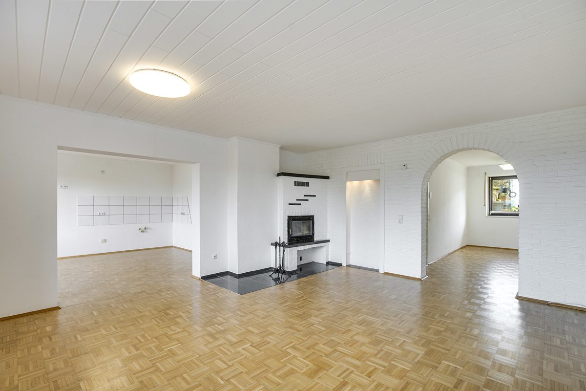 Immobilienangebot - Eschweiler - Alle - Attraktives Zweifamilienhaus mit Einliegerwohnung in familienfreundlicher Lage
