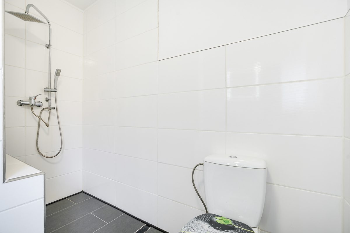 Immobilienangebot - Eschweiler - Alle - Attraktives Zweifamilienhaus mit Einliegerwohnung in familienfreundlicher Lage
