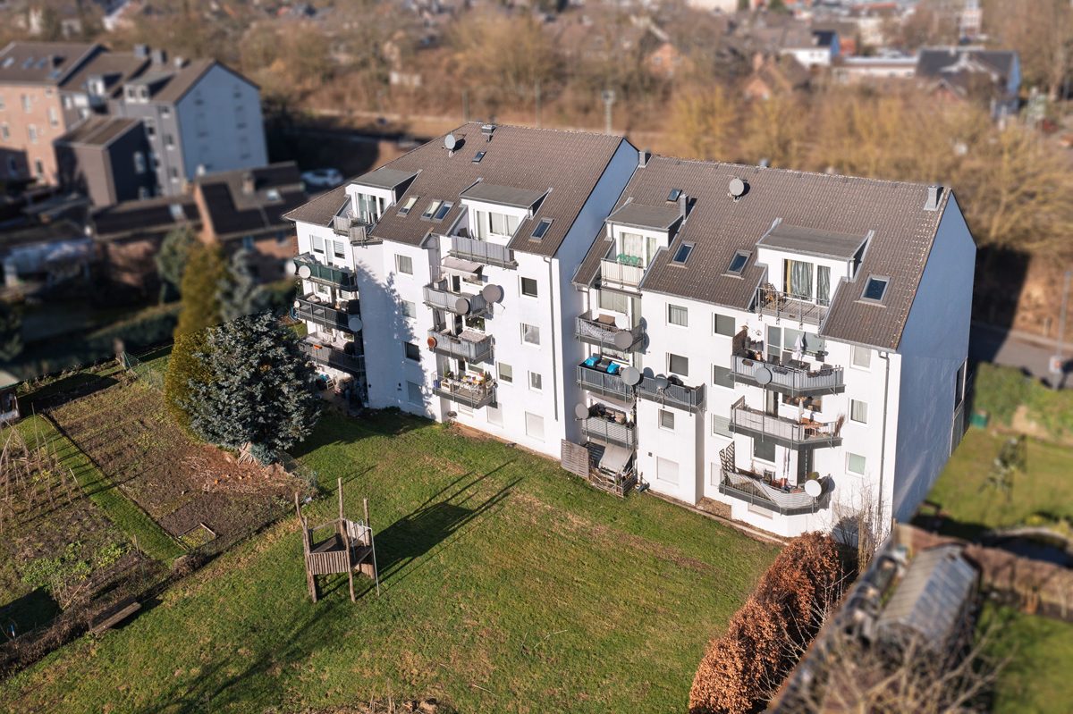 Immobilienangebot - Aachen / Eilendorf - Alle - Attraktives Immobilienpaket: Zwei neuwertige Mehrfamilienhäuser in Aachen- Eilendorf