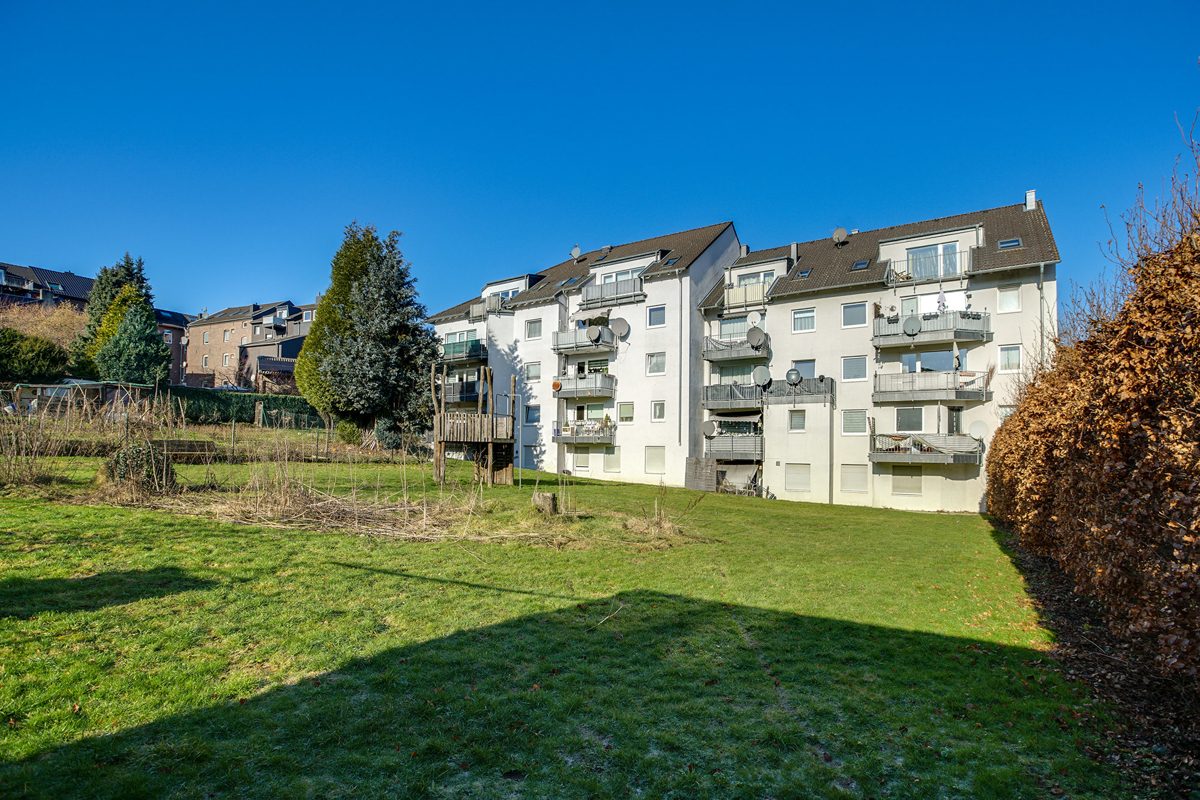 Immobilienangebot - Aachen / Eilendorf - Alle - Attraktives Immobilienpaket: Zwei neuwertige Mehrfamilienhäuser in Aachen- Eilendorf
