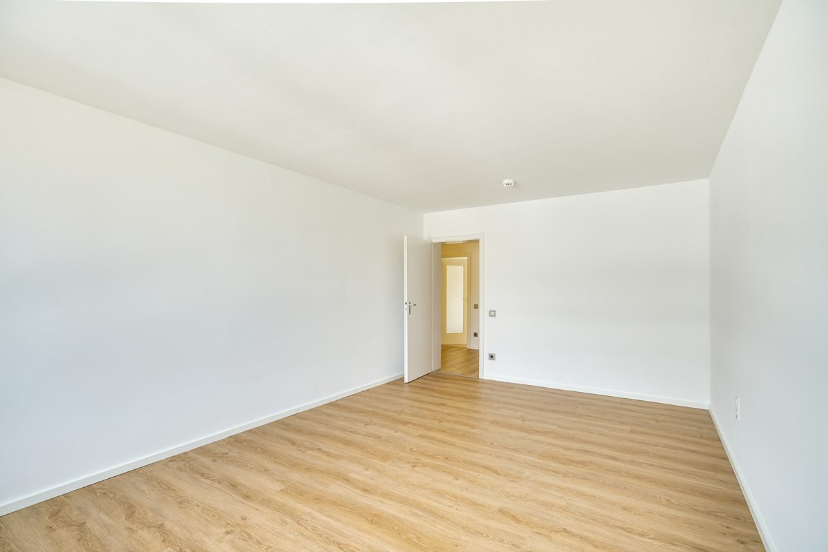 Immobilienangebot - Aachen - Alle - Modernisierte 2 Zimmer Wohnung mit Balkon in zentraler Innenstadtlage von Aachen