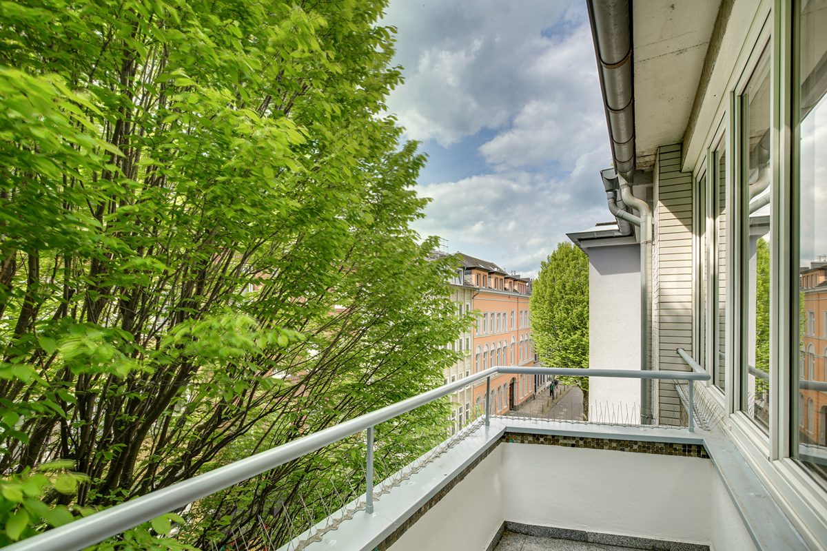 Immobilienangebot - Aachen - Alle - Modernisierte 2 Zimmer Wohnung mit Balkon in zentraler Innenstadtlage von Aachen