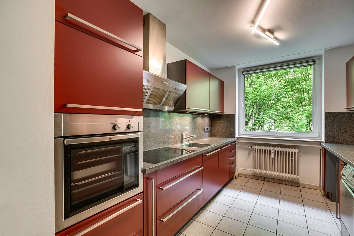 Immobilienangebot - Aachen - Alle - Modernisierte 2 Zimmer Wohnung mit Balkon in zentraler Innenstadtlage von Aachen