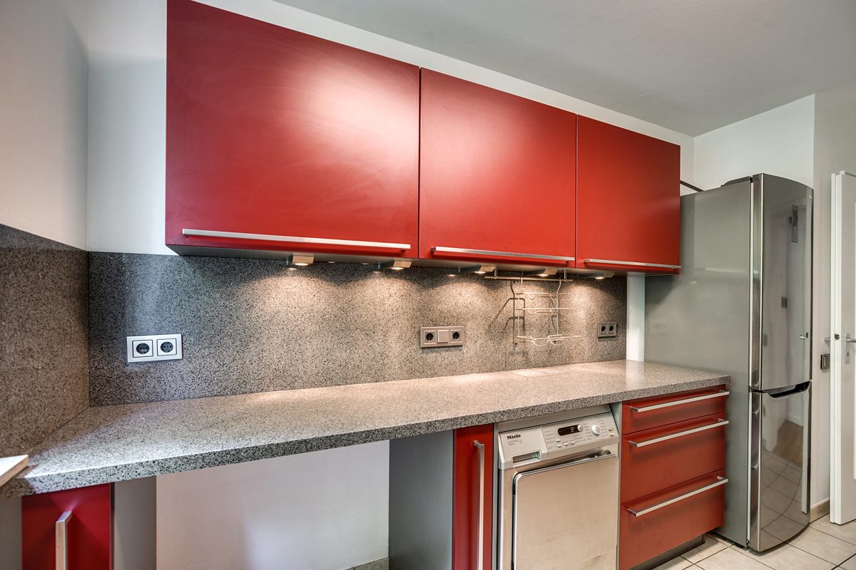Immobilienangebot - Aachen - Alle - Modernisierte 2 Zimmer Wohnung mit Balkon in zentraler Innenstadtlage von Aachen