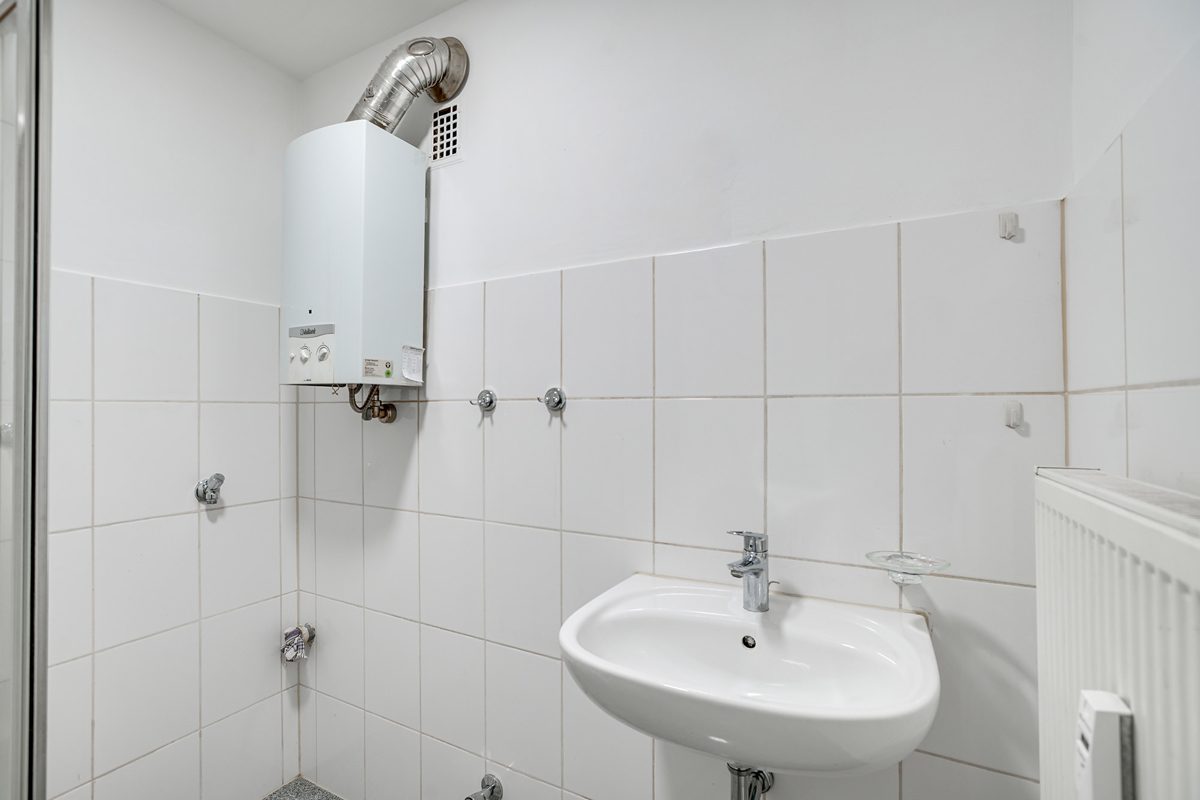 Immobilienangebot - Aachen - Alle - Modernisierte 2 Zimmer Wohnung mit Balkon in zentraler Innenstadtlage von Aachen