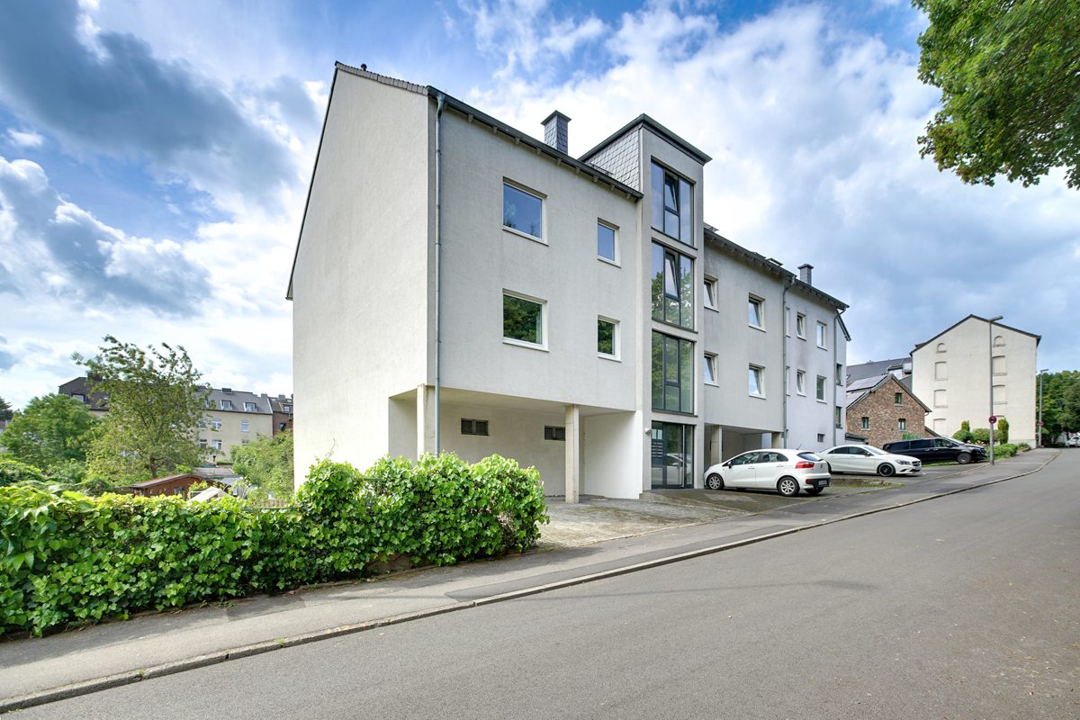 Immobilienangebot - Aachen / Eilendorf - Alle - Neuwertiges Mehrfamilienhaus in Aachen- Eilendorf