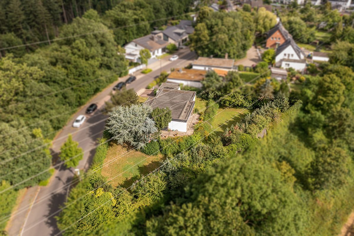 Immobilienangebot - Aachen / Eilendorf - Alle - Zeitloser Bungalow in Aachen-Eilendorf