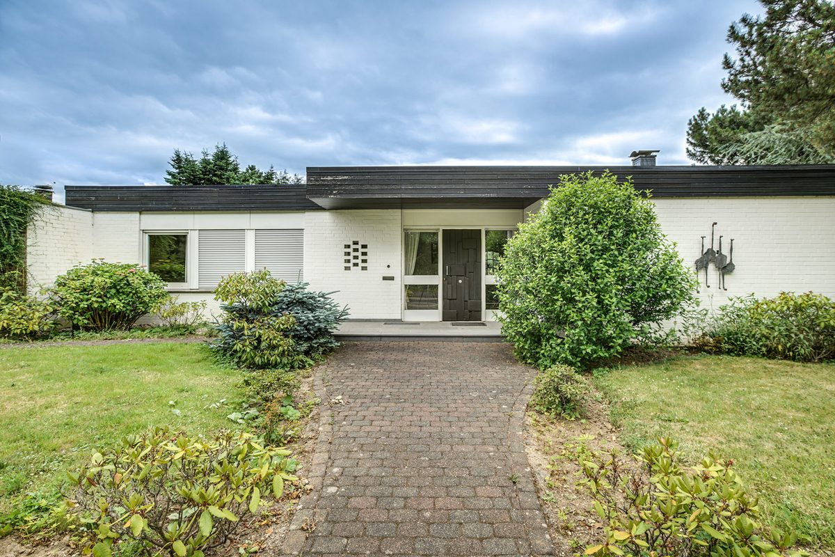 Immobilienangebot - Aachen / Eilendorf - Alle - Zeitloser Bungalow in Aachen-Eilendorf