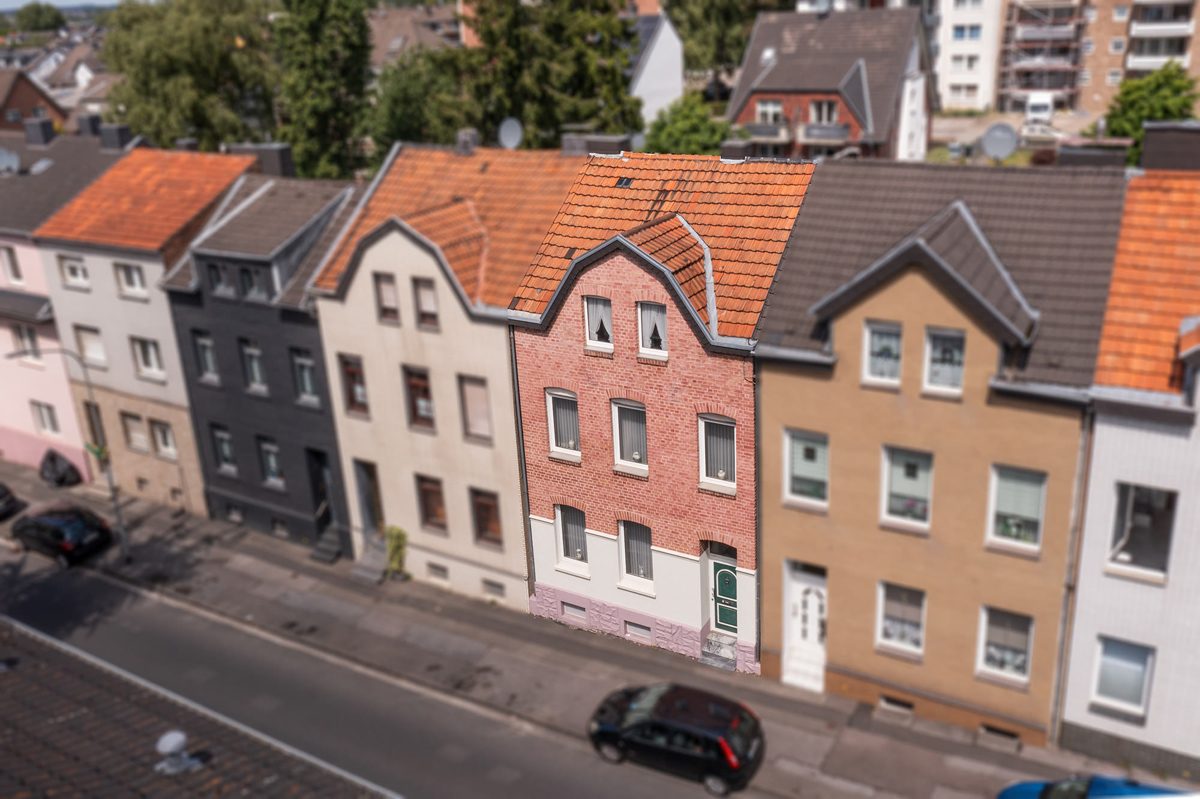 Immobilienangebot - Würselen - Alle - Familienfreundliches Reihenhaus mit Garten und vielseitigen Nutzungsmöglichkeiten in Würselen