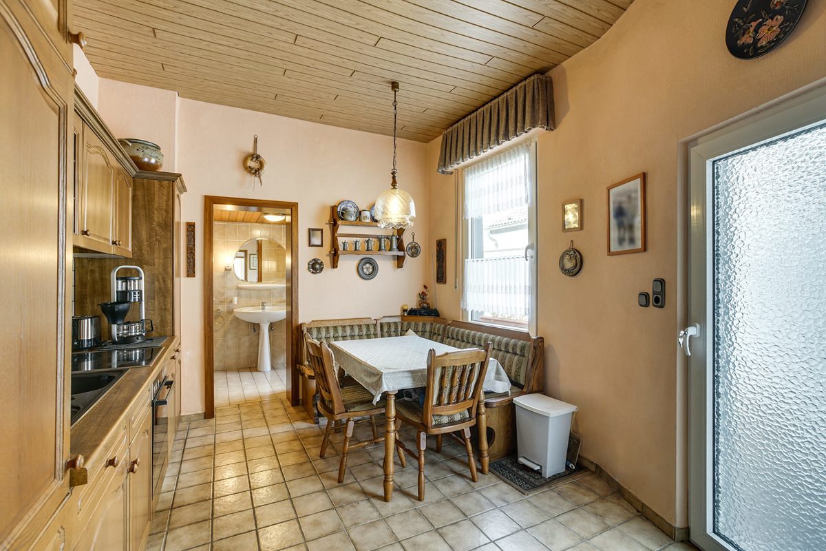 Immobilienangebot - Würselen - Alle - Familienfreundliches Reihenhaus mit Garten und vielseitigen Nutzungsmöglichkeiten in Würselen