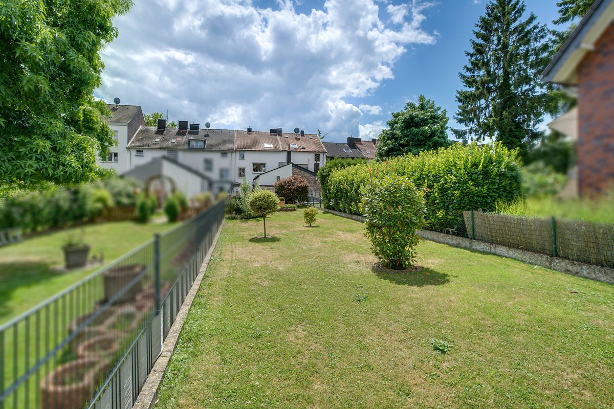 Immobilienangebot - Würselen - Alle - Familienfreundliches Reihenhaus mit Garten und vielseitigen Nutzungsmöglichkeiten in Würselen