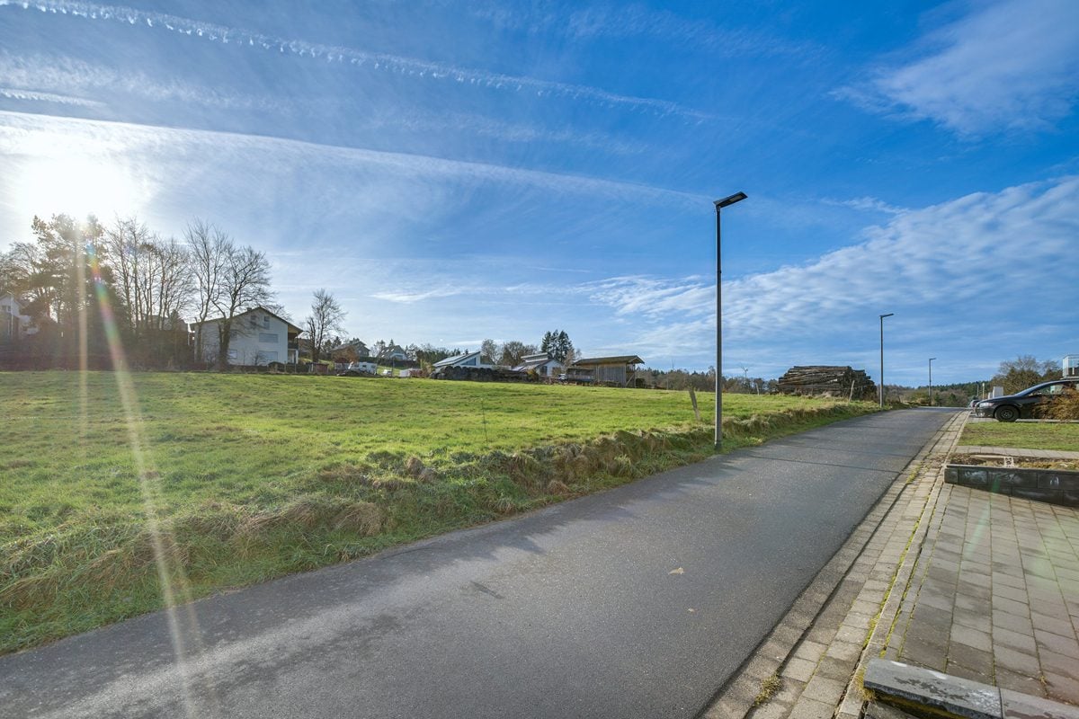 Immobilienangebot - Roetgen / Rott - Grundstücke - Starten Sie Ihr Traumhaus: Sonniges Baugrundstück in idyllischer lage