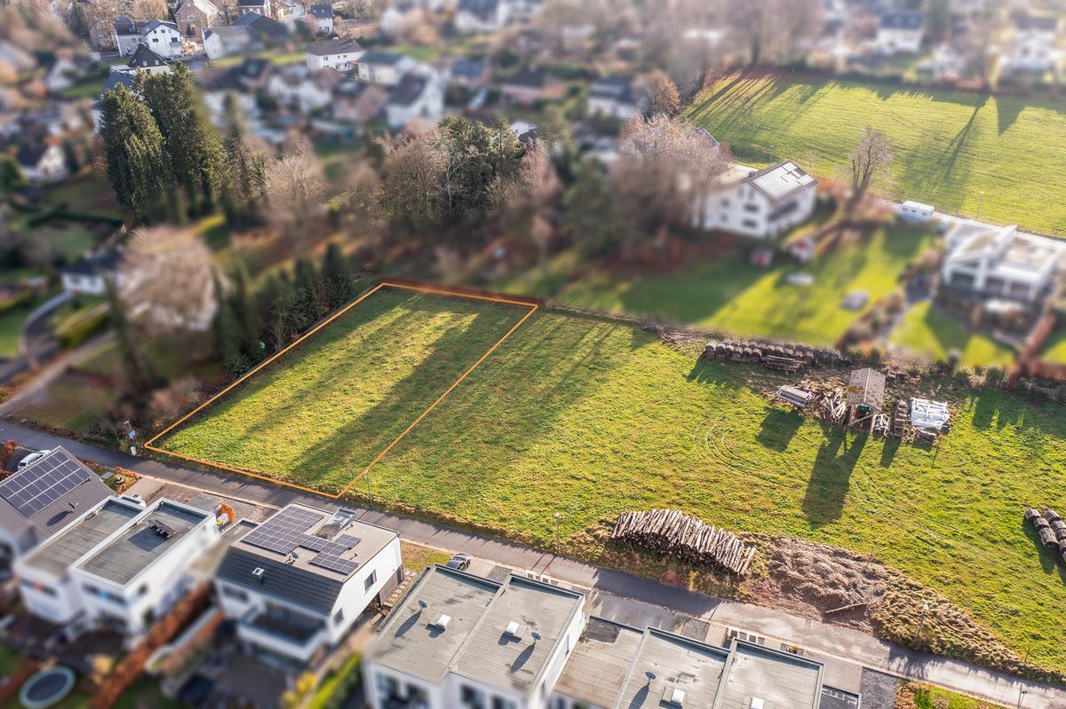 Immobilienangebot - Roetgen / Rott - Grundstücke - Starten Sie Ihr Traumhaus: Sonniges Baugrundstück in idyllischer lage