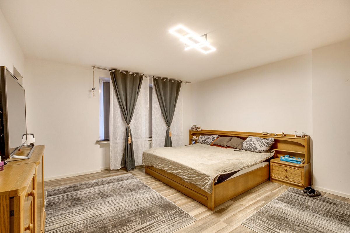 Immobilienangebot - Aachen - Alle - Attraktives Wohn - und Geschäftshaus in bester Aachener Innenstadtlage