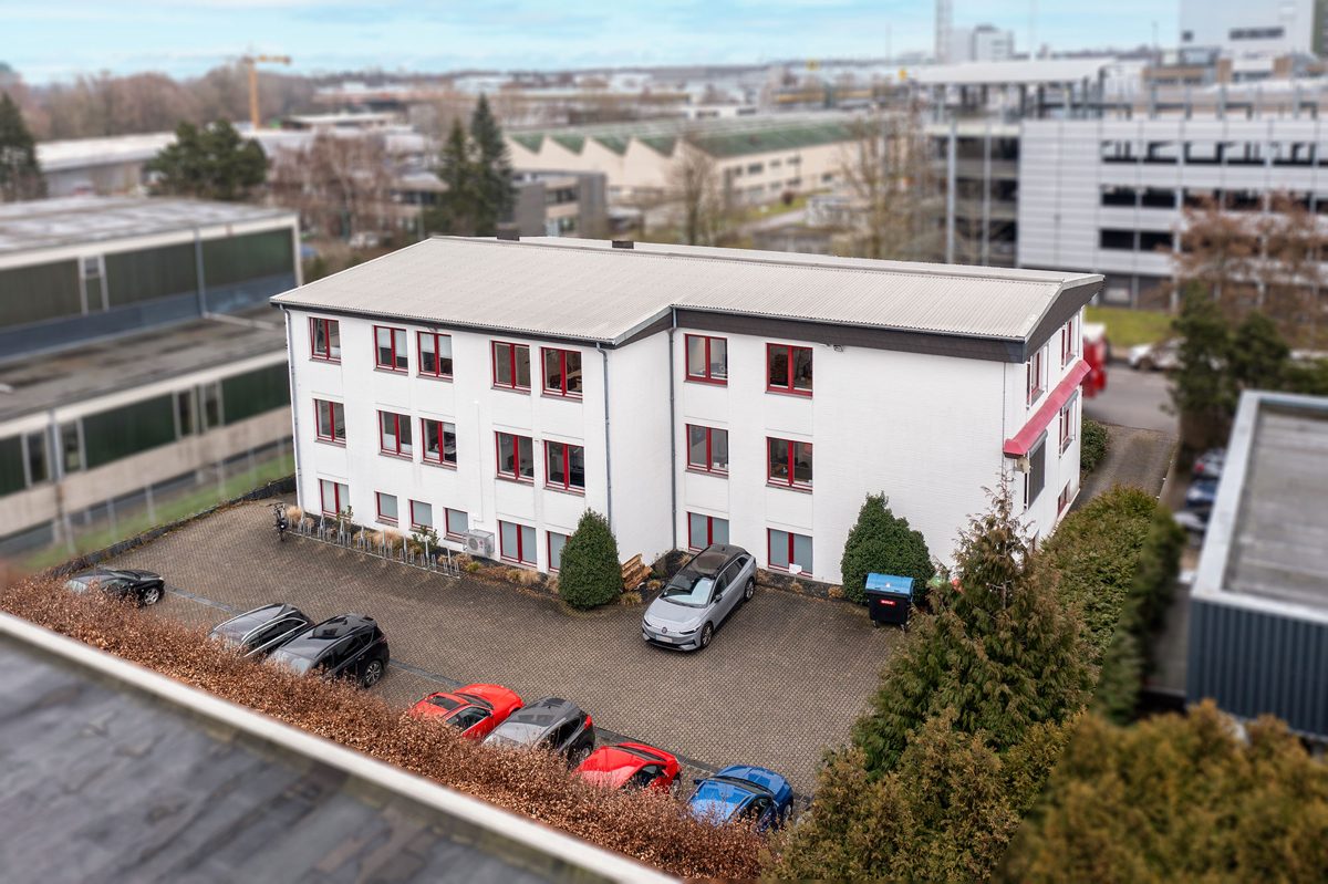 Immobilienangebot - Aachen - Alle - Attraktiver Firmensitz in Aachen – Repräsentatives Bürogebäude mit Entwicklungspotenzial