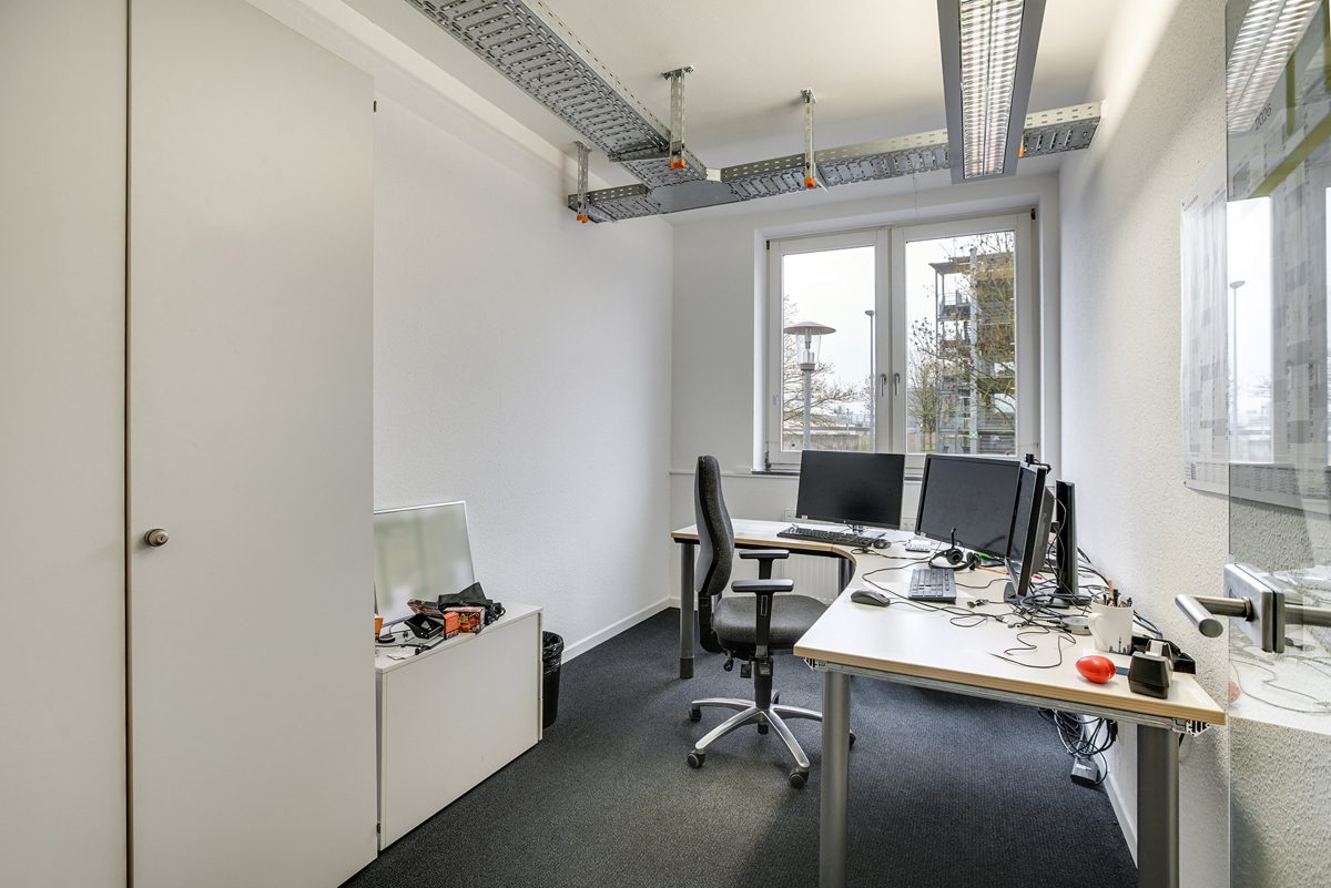 Immobilienangebot - Aachen - Alle - Attraktiver Firmensitz in Aachen – Repräsentatives Bürogebäude mit Entwicklungspotenzial
